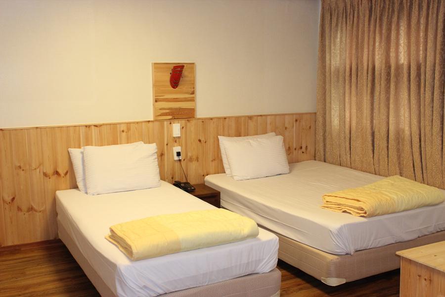 Hyundai Tourist Hotel Чеджудо Экстерьер фото