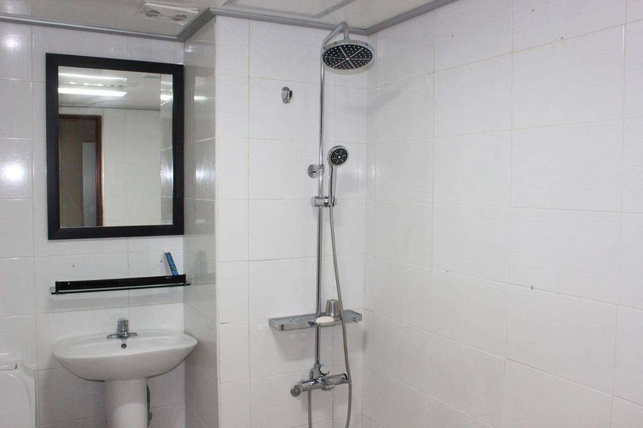 Hyundai Tourist Hotel Чеджудо Экстерьер фото